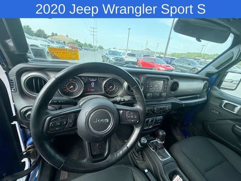 Used 2020 Jeep Wrangler Sport AWD/4WD image 12