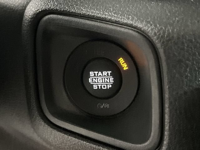 Used 2024 Jeep Gladiator Sport AWD/4WD image 16