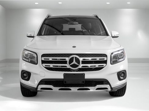 Used 2020 Mercedes-Benz GLB 250 w/ Premium Package image 7