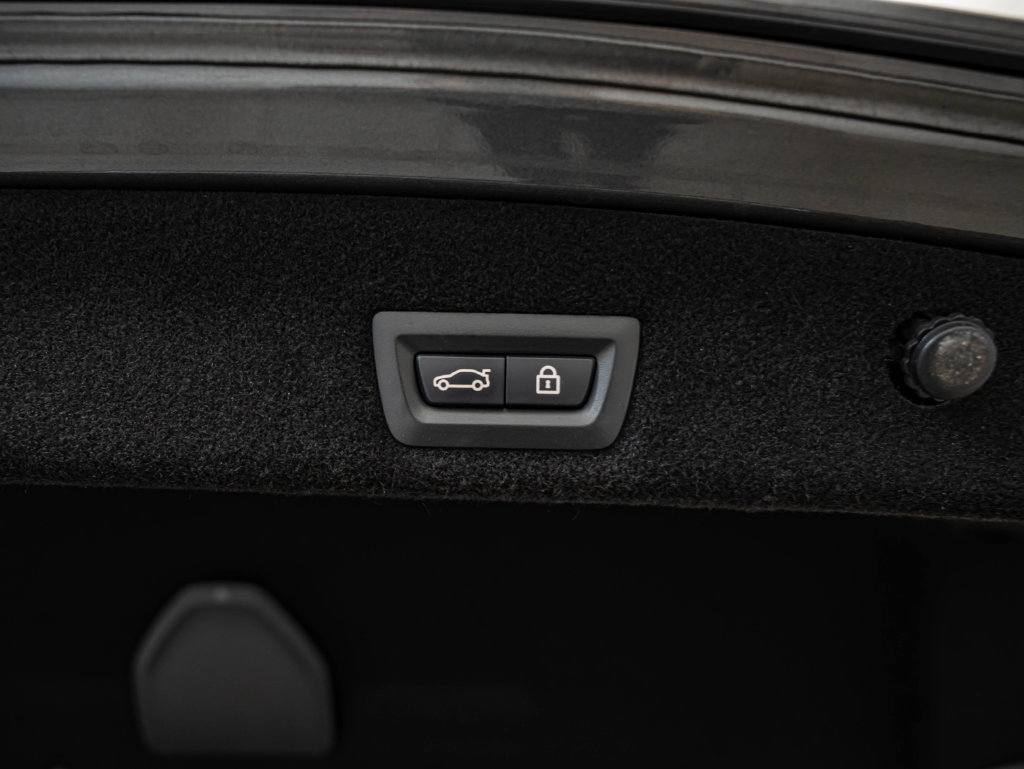 Used 2016 BMW 740i RWD image 41