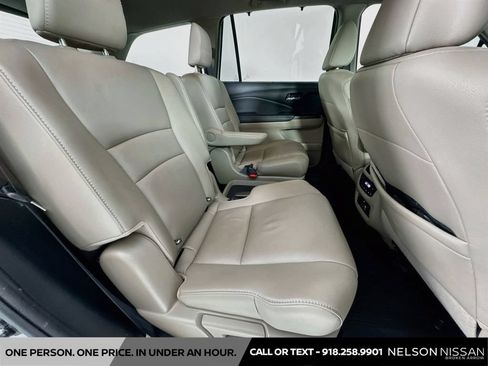 Used 2022 Honda Pilot Touring image 30