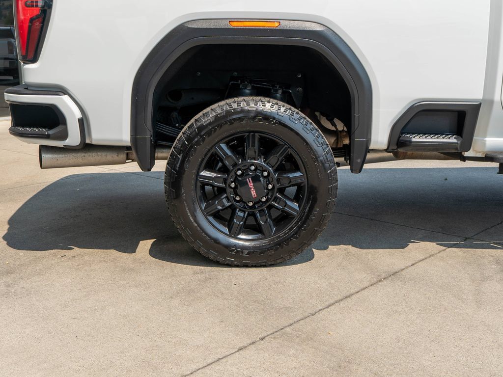 Used 2024 GMC Sierra 2500 AT4 w/ AT4 Premium Plus Package AWD/4WD image 37