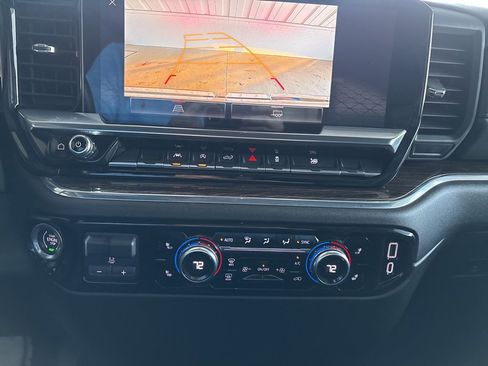 Used 2023 GMC Sierra 1500 Elevation image 17