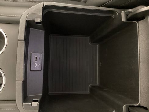 Used 2023 Chevrolet Suburban LT w/ LT Signature Package image 21