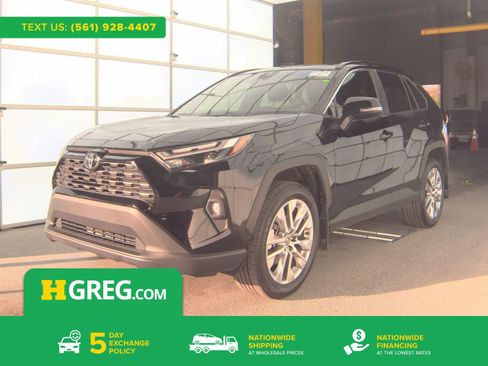 Used 2024 Toyota RAV4 XLE Premium image 1