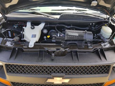Used 2015 Chevrolet Express 2500 LS image 26