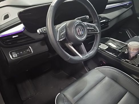 Used 2025 Buick Enclave Sport Touring w/ Power Package FWD image 2