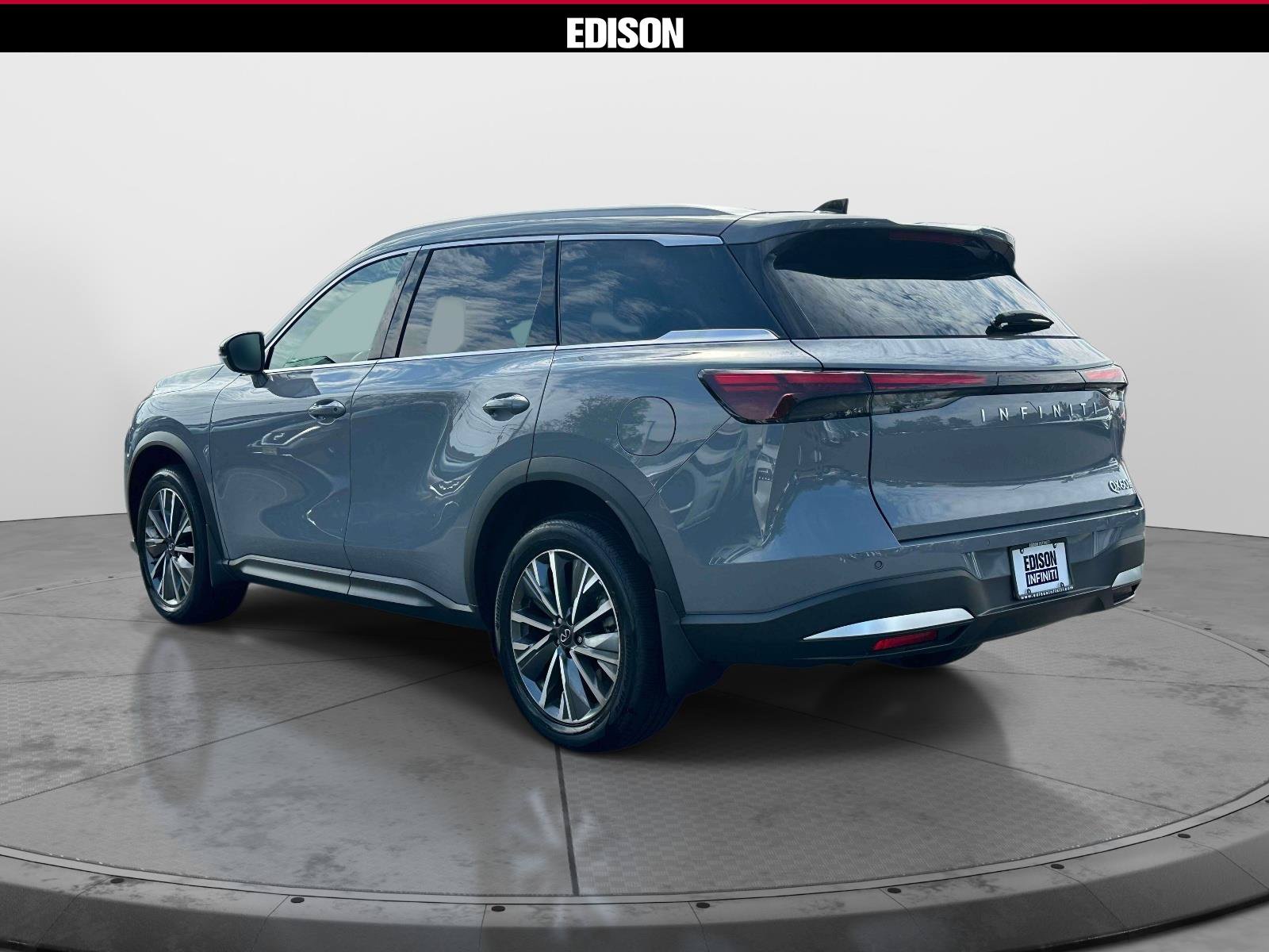 Used 2027 INFINITI QX60 Luxe w/ Cargo Package AWD/4WD image 5