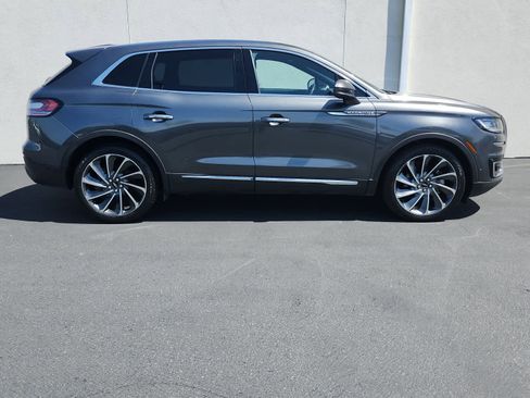 Used 2019 Lincoln Nautilus Reserve FWD image 3