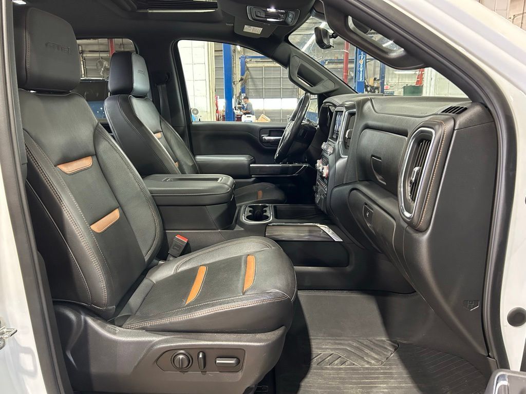 Used 2020 GMC Sierra 1500 AT4 w/ AT4 Premium Package AWD/4WD image 44