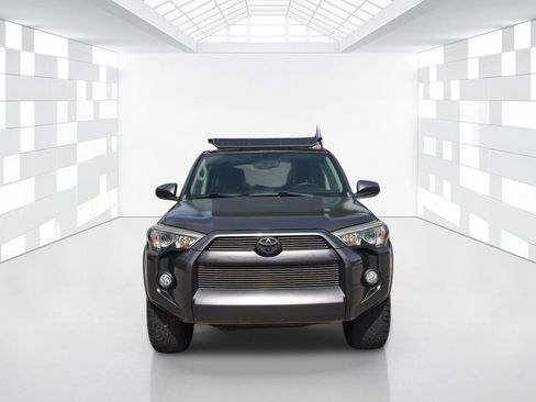 Used 2016 Toyota 4Runner SR5 RWD image 2