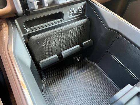 Used 2022 RAM 2500 Limited image 37