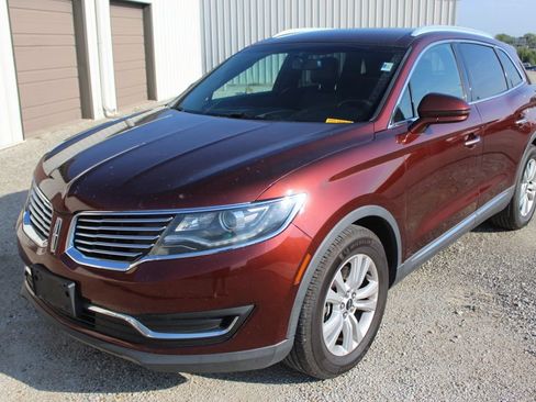 Used 2016 Lincoln MKX Premiere FWD image 2