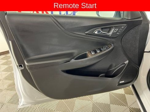 Used 2024 Chevrolet Malibu LT FWD image 12