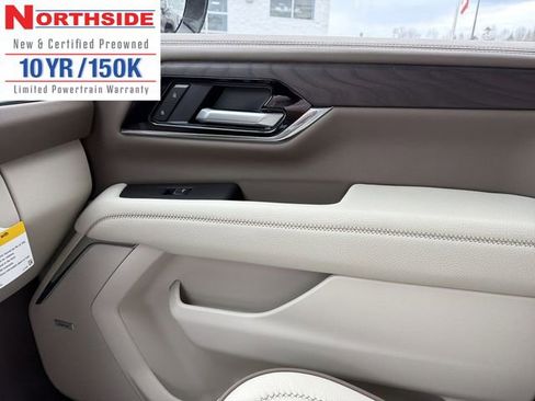 New 2026 GMC Yukon XL Denali w/ Denali Reserve Package image 26