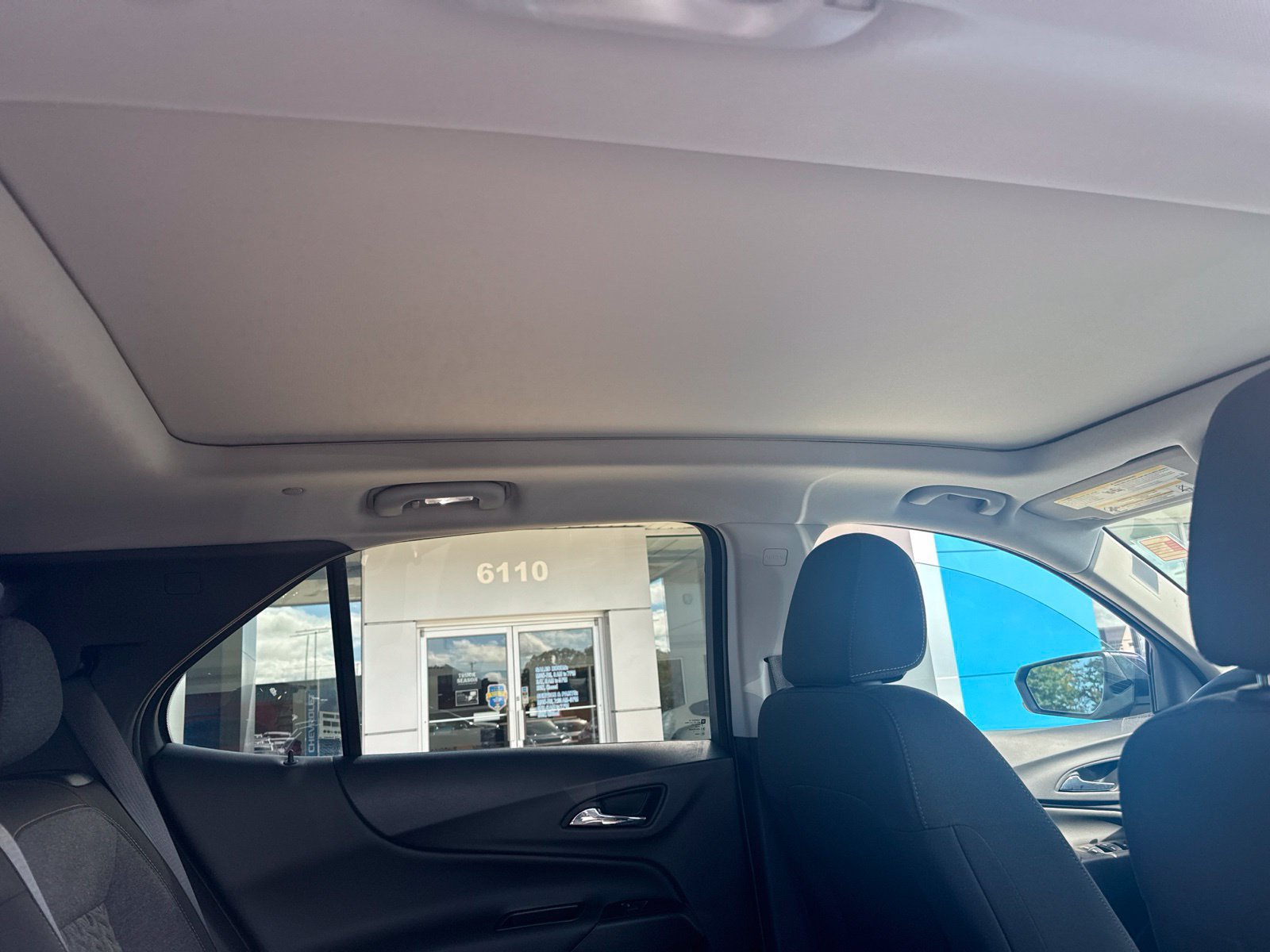 Used 2023 Chevrolet Equinox LT FWD image 13
