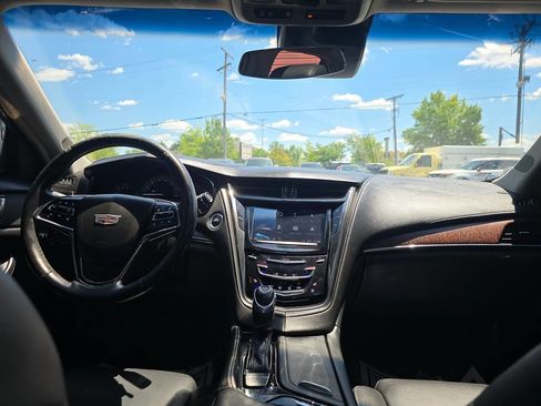 Used 2018 Cadillac CTS Luxury RWD image 15