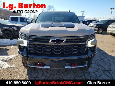 Used 2022 Chevrolet Silverado 1500 ZR2 w/ Technology Package image 2