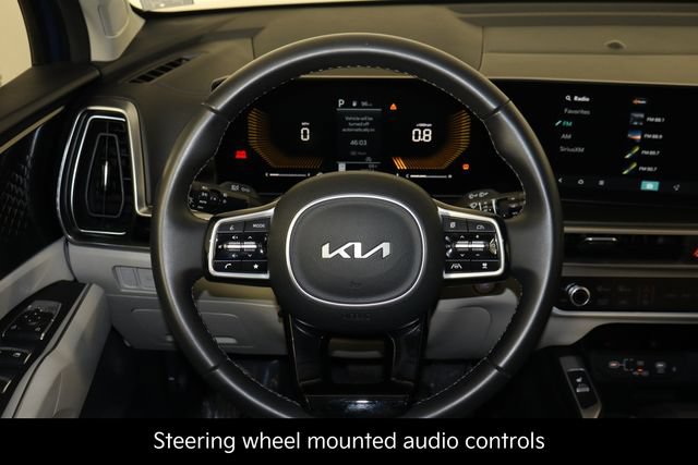 Used 2025 Kia Sorento EX FWD image 7