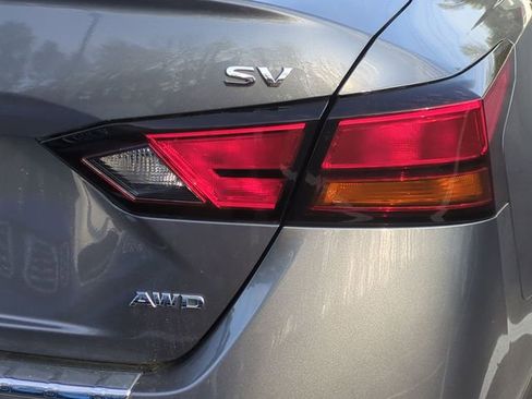 Used 2021 Nissan Altima 2.5 SV w/ SV Premium Package image 5