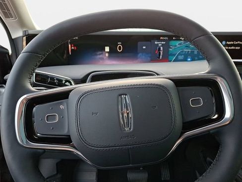 New 2026 Lincoln Nautilus Reserve AWD/4WD image 17