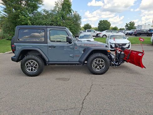 Used 2024 Jeep Wrangler Rubicon AWD/4WD image 10