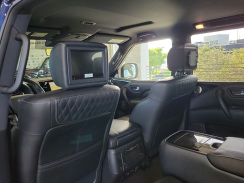 Used 2021 INFINITI QX80 Sensory w/ All-Season Package RWD image 10