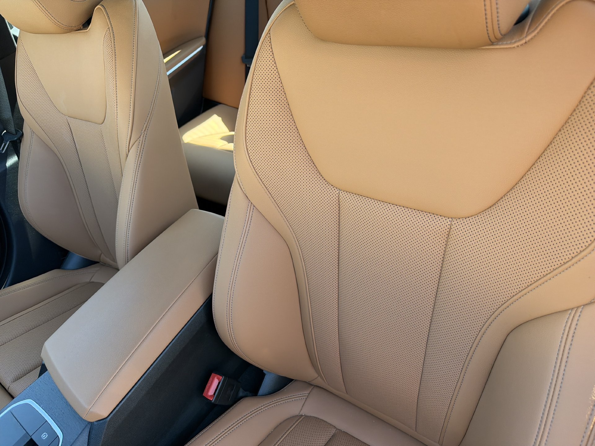 Certified 2026 BMW 330i Sedan w/ Convenience Package RWD image 23