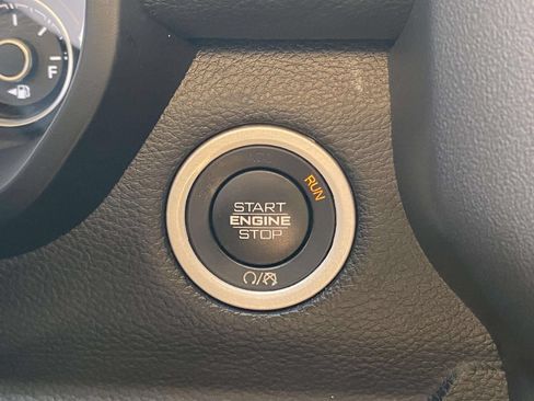 Used 2023 RAM 1500 Laramie AWD/4WD image 24