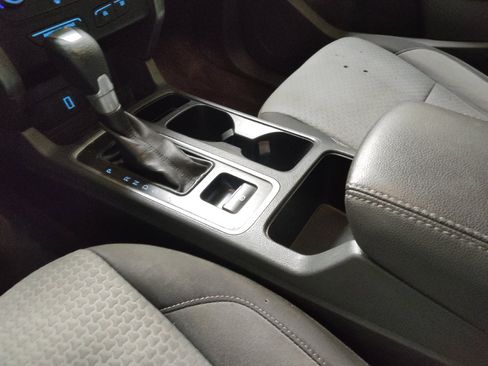 Used 2017 Ford Escape SE image 26