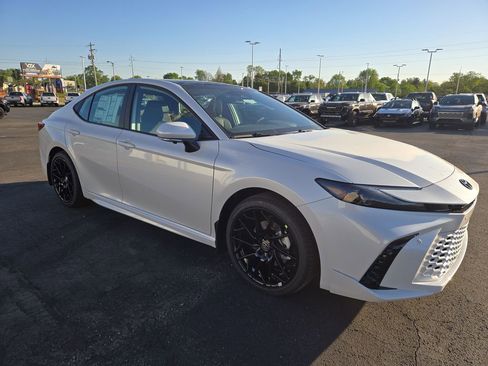 New 2026 Toyota Camry XSE FWD image 7