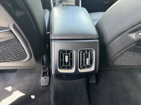 Used 2023 Kia Sorento S FWD image 25