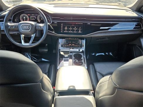 Used 2019 Audi Q8 Prestige w/ Luxury Package image 12