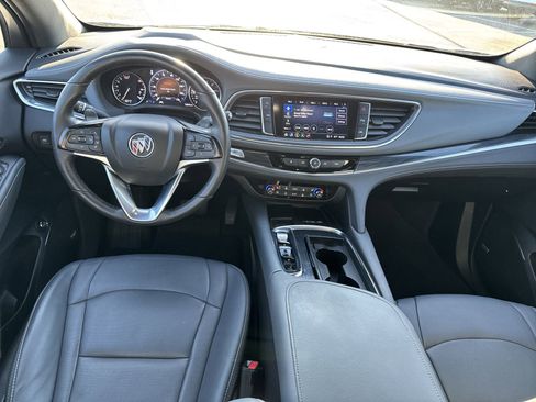 Used 2022 Buick Enclave Premium image 19