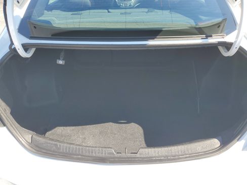 Used 2024 Chevrolet Malibu LT image 7