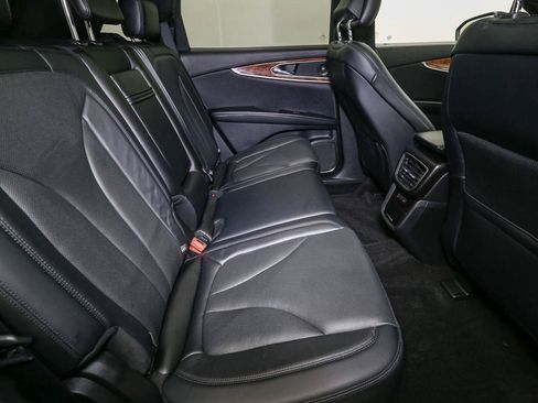 Used 2019 Lincoln Nautilus Reserve w/ Driver Assistance Package AWD/4WD image 23