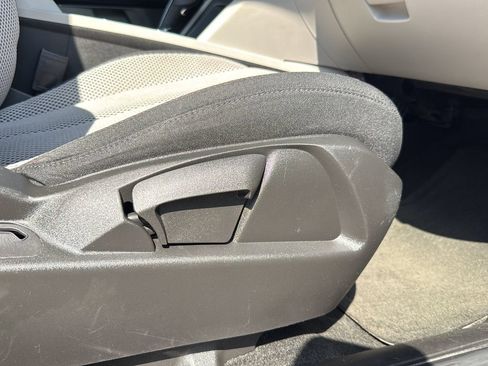 Used 2013 Chevrolet Equinox LT w/ Driver Convenience Package FWD image 24
