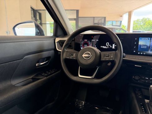 Used 2026 Nissan Kicks SV w/ Cold Weather Package AWD/4WD image 28