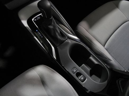 Used 2023 Toyota Corolla SE w/ Carpet Mat Package (TMS) image 14