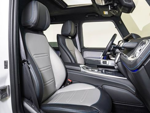 Used 2025 Mercedes-Benz G 580 w/ EQ Technology image 16