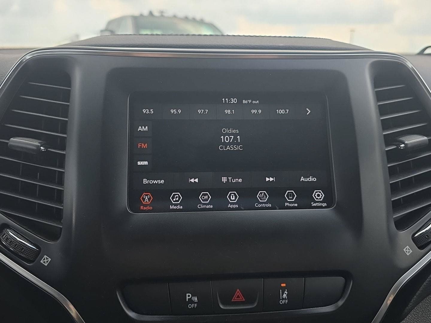 Used 2021 Jeep Cherokee Latitude Lux AWD/4WD image 18