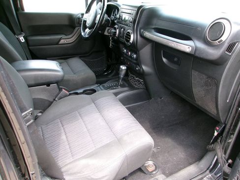 Used 2011 Jeep Wrangler Unlimited Sport AWD/4WD image 8