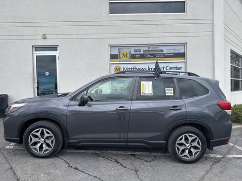 Used 2021 Subaru Forester Premium AWD/4WD image 2