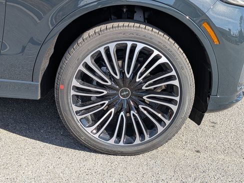 New 2026 Lincoln Aviator Black Label image 12