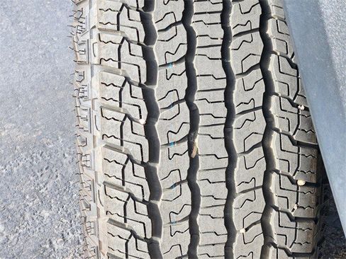 Certified 2024 GMC Canyon Elevation w/ Convenience Package image 10