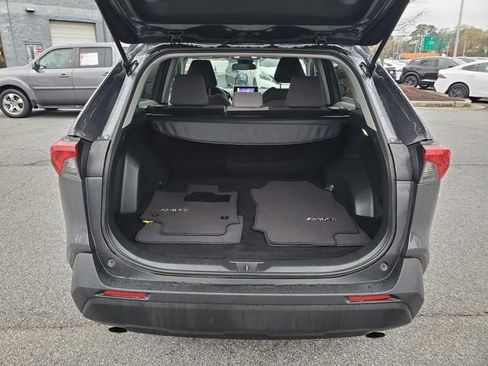 Used 2023 Toyota RAV4 XLE AWD/4WD image 9