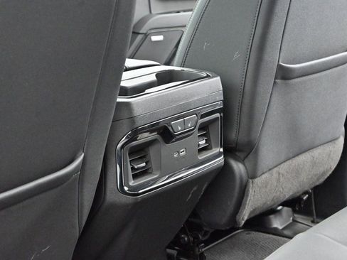Used 2024 GMC Sierra 2500 AT4 w/ AT4 Premium Plus Package AWD/4WD image 31