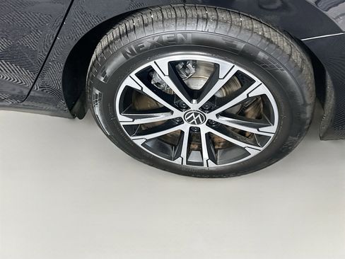 Used 2025 Volkswagen Jetta Sport FWD image 11