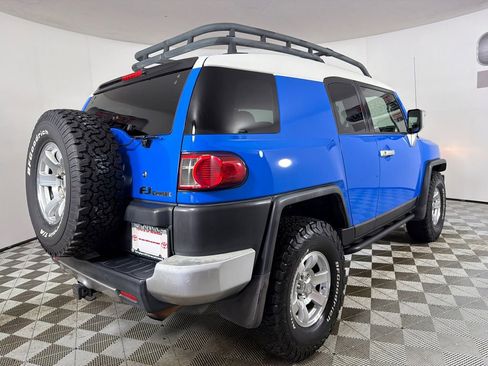 Used 2007 Toyota FJ Cruiser 4WD image 3