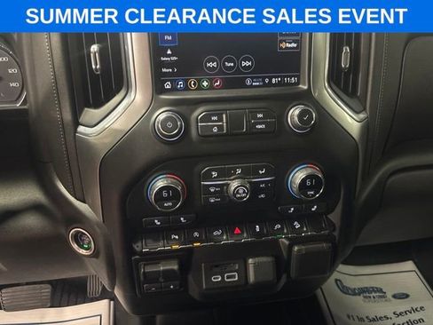 Used 2021 Chevrolet Silverado 1500 LT AWD/4WD image 9